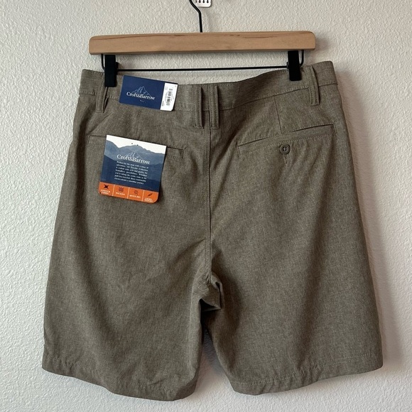 NWT Croft & Barrow Traveler Collection Tan Brown Light Weight Shorts- Size 32 - Picture 2 of 7